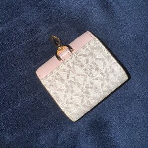 Michael Kors Airpods Case